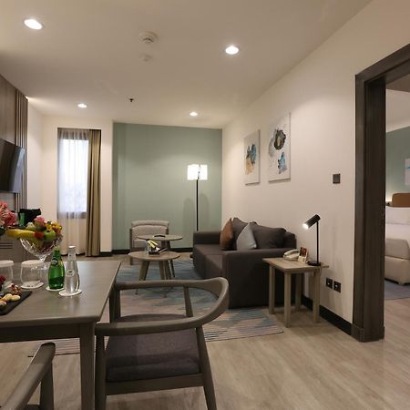 Holiday Inn Riyadh Al Qasr By Ihg Buitenkant foto