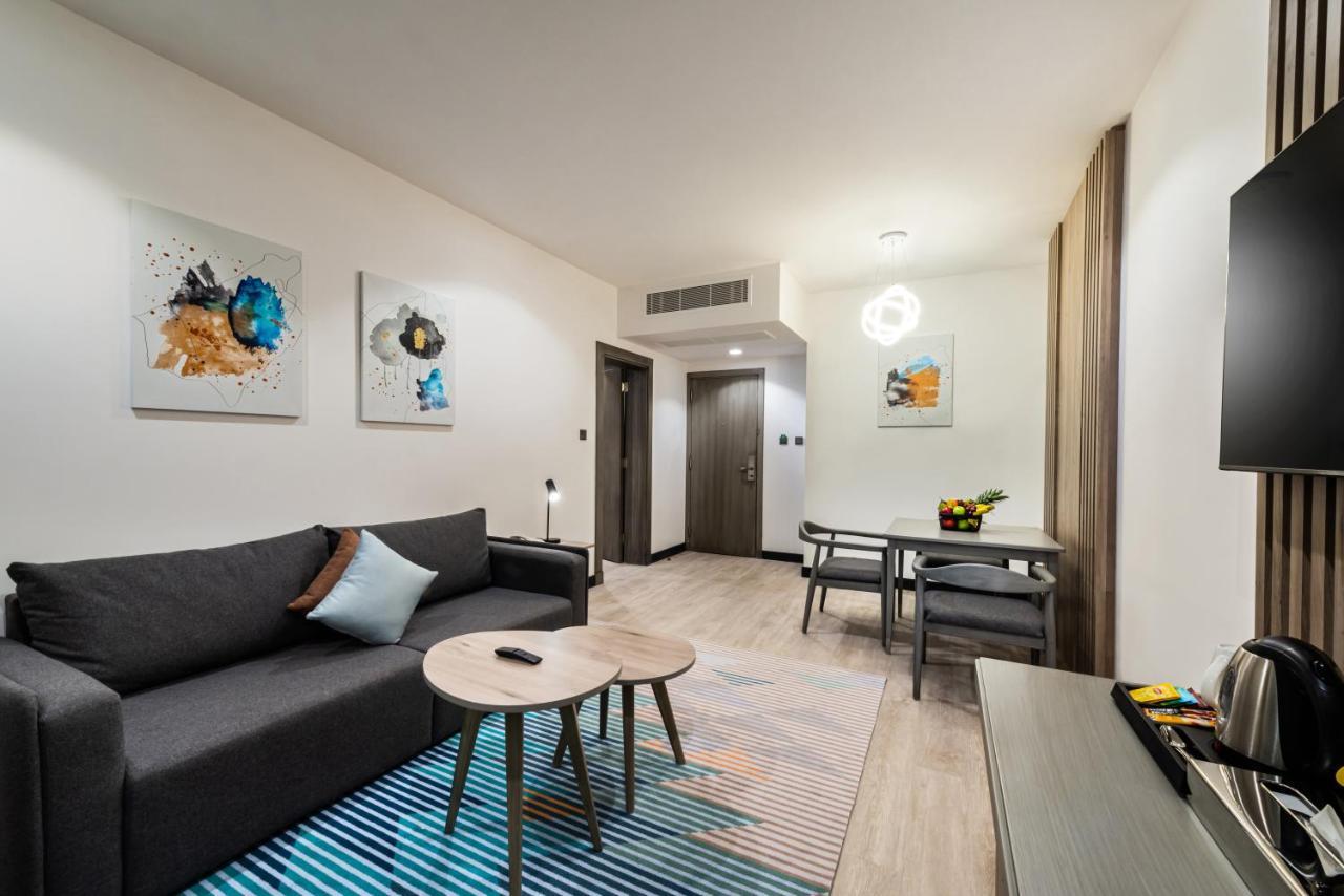 Holiday Inn Riyadh Al Qasr By Ihg Buitenkant foto