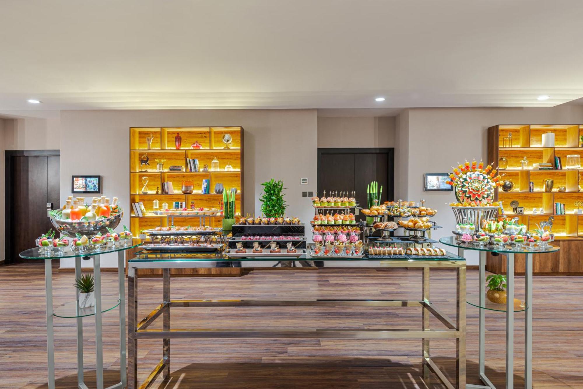 Holiday Inn Riyadh Al Qasr By Ihg Buitenkant foto