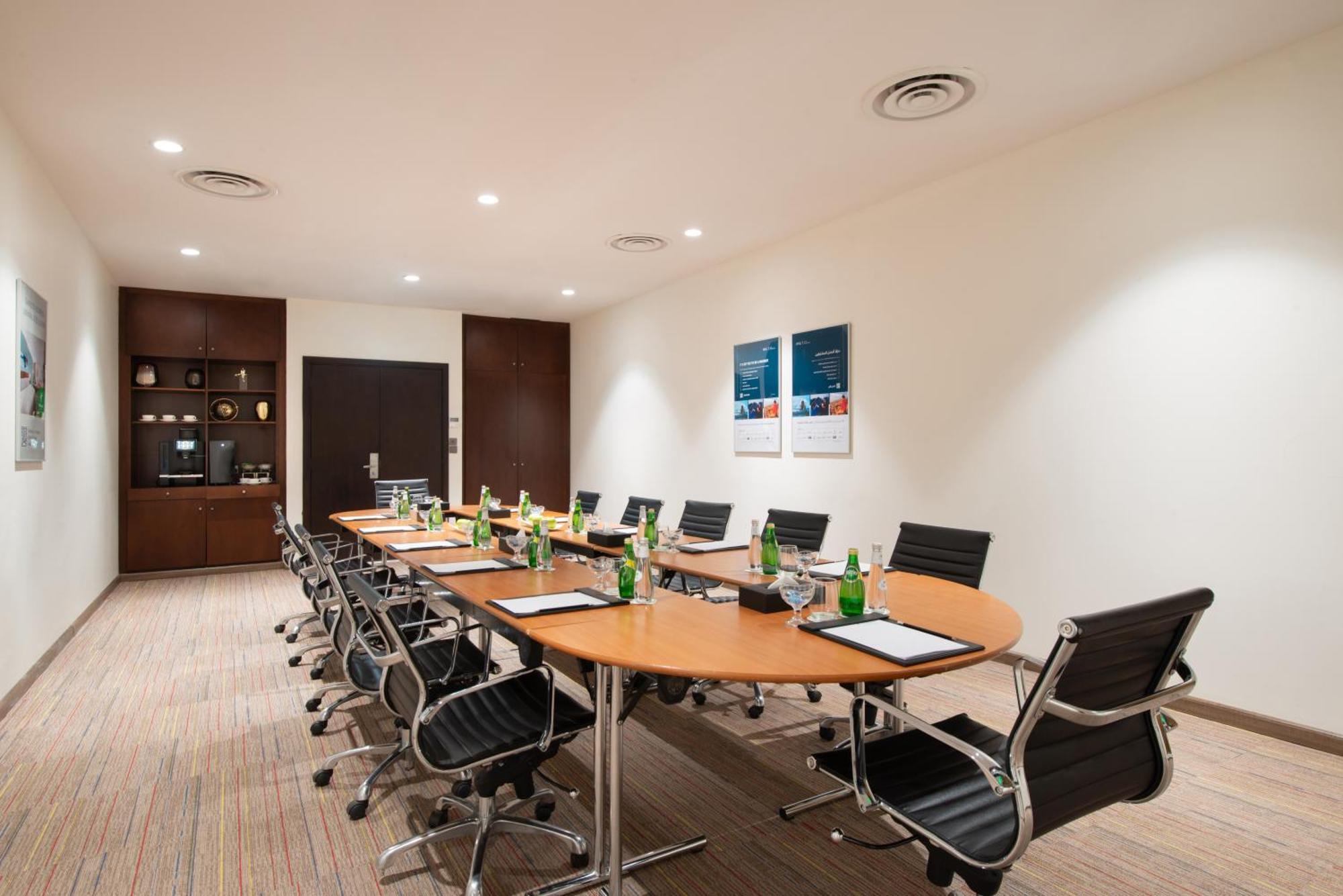 Holiday Inn Riyadh Al Qasr By Ihg Buitenkant foto