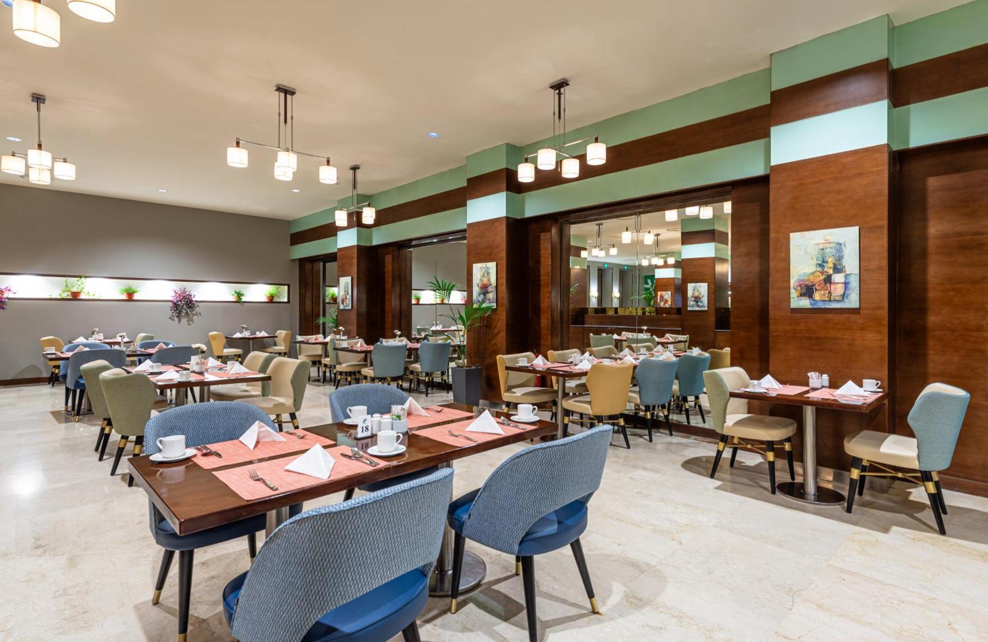 Holiday Inn Riyadh Al Qasr By Ihg Buitenkant foto