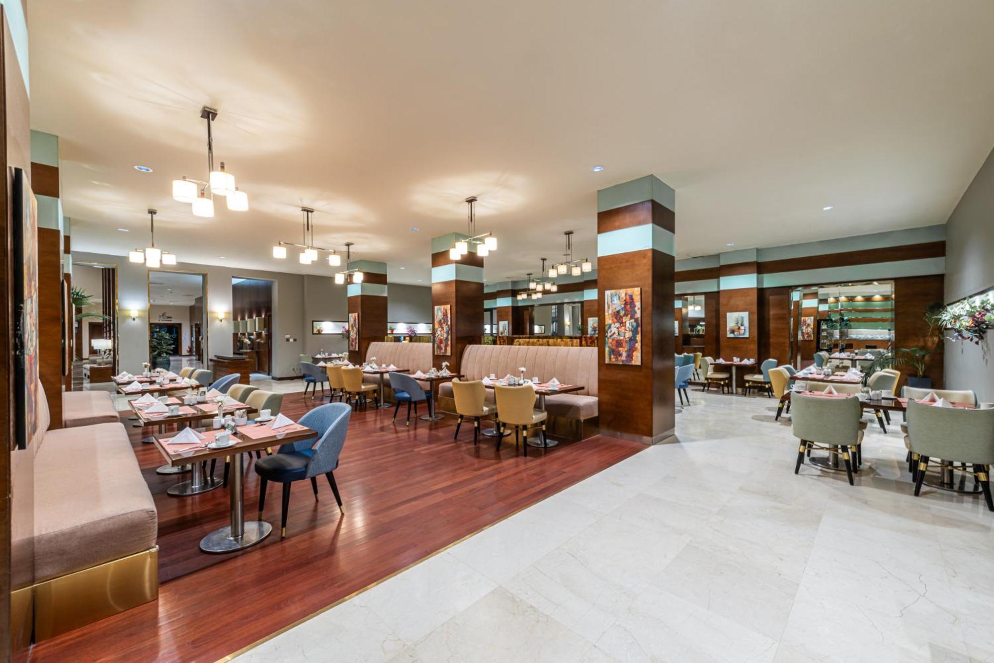 Holiday Inn Riyadh Al Qasr By Ihg Buitenkant foto