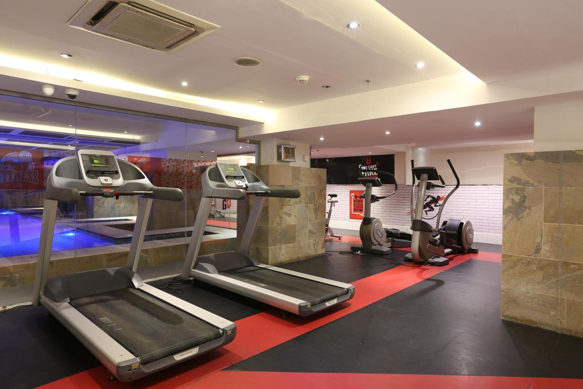 Holiday Inn Riyadh Al Qasr By Ihg Buitenkant foto