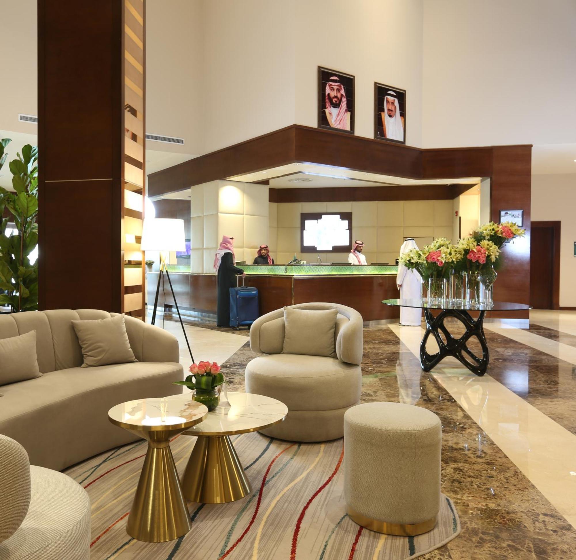 Holiday Inn Riyadh Al Qasr By Ihg Buitenkant foto