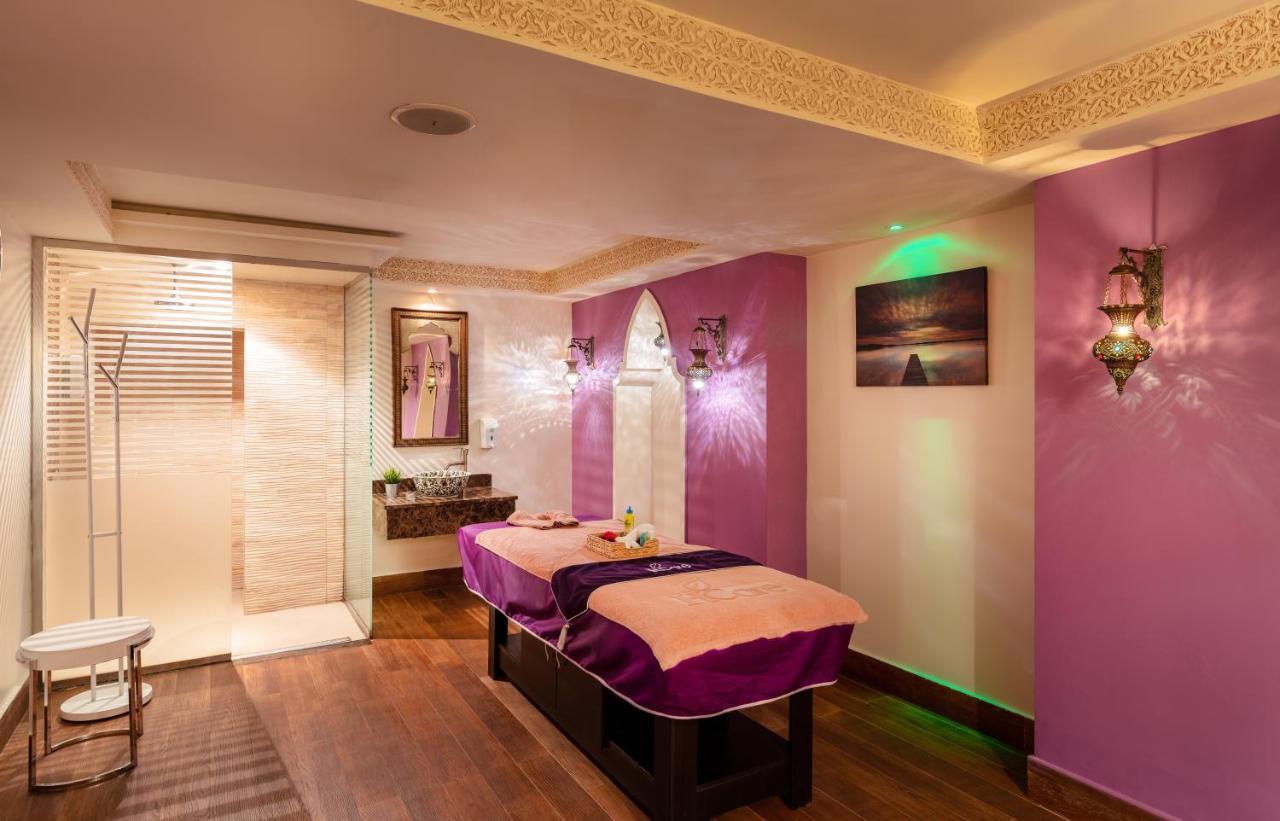 Holiday Inn Riyadh Al Qasr By Ihg Buitenkant foto